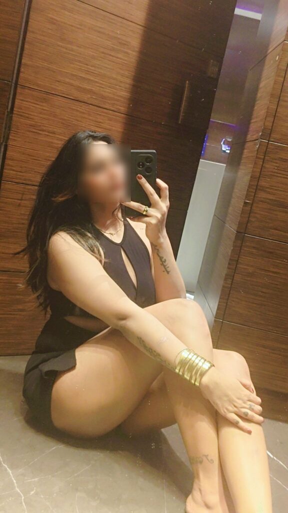 Pooja Escort